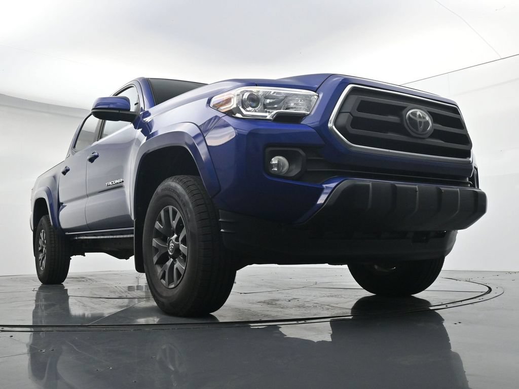 Used 2022 Toyota Tacoma SR5 AWD/4WD image 18