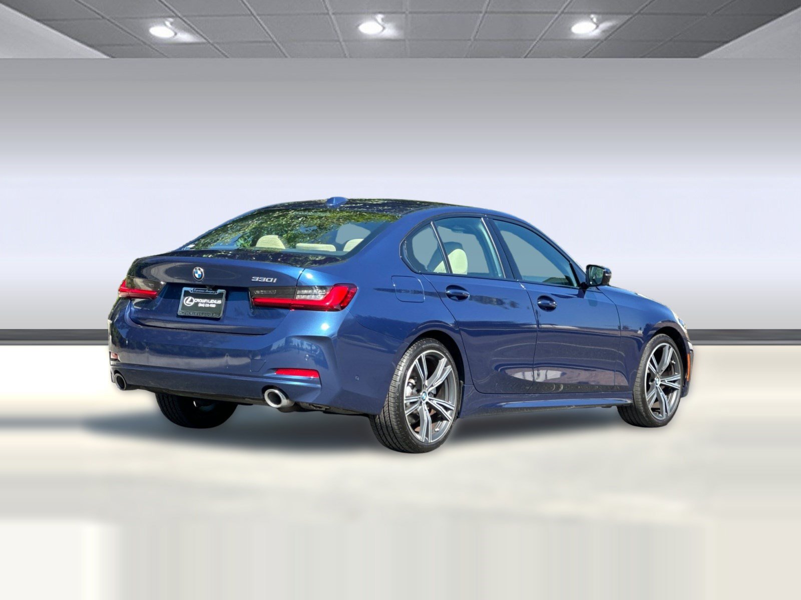 Used 2023 BMW 330i Sedan w/ Parking Assistance Package RWD image 9