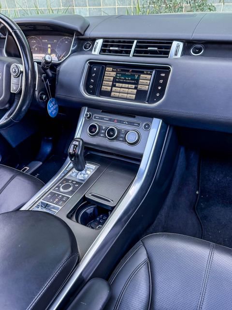 Used 2016 Land Rover Range Rover Sport HSE image 31