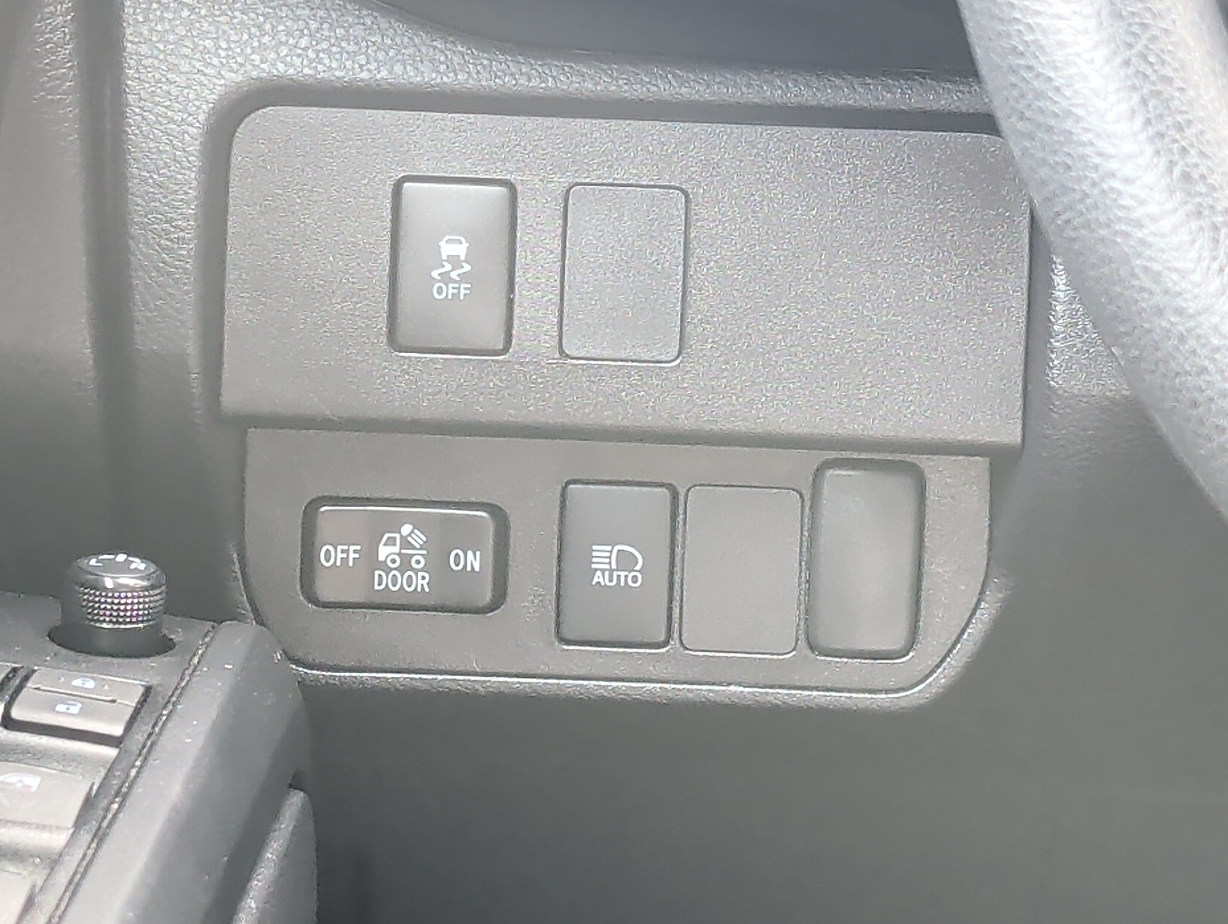 Used 2023 Toyota Tacoma SR AWD/4WD image 23