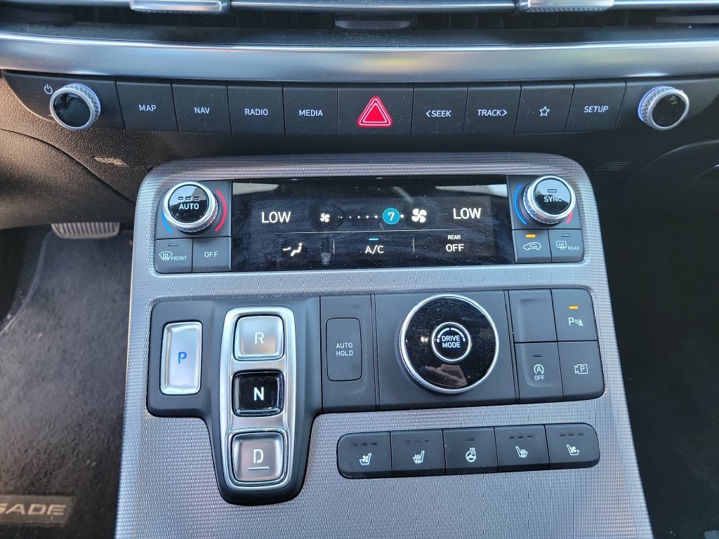Used 2024 Hyundai Palisade Calligraphy FWD image 25