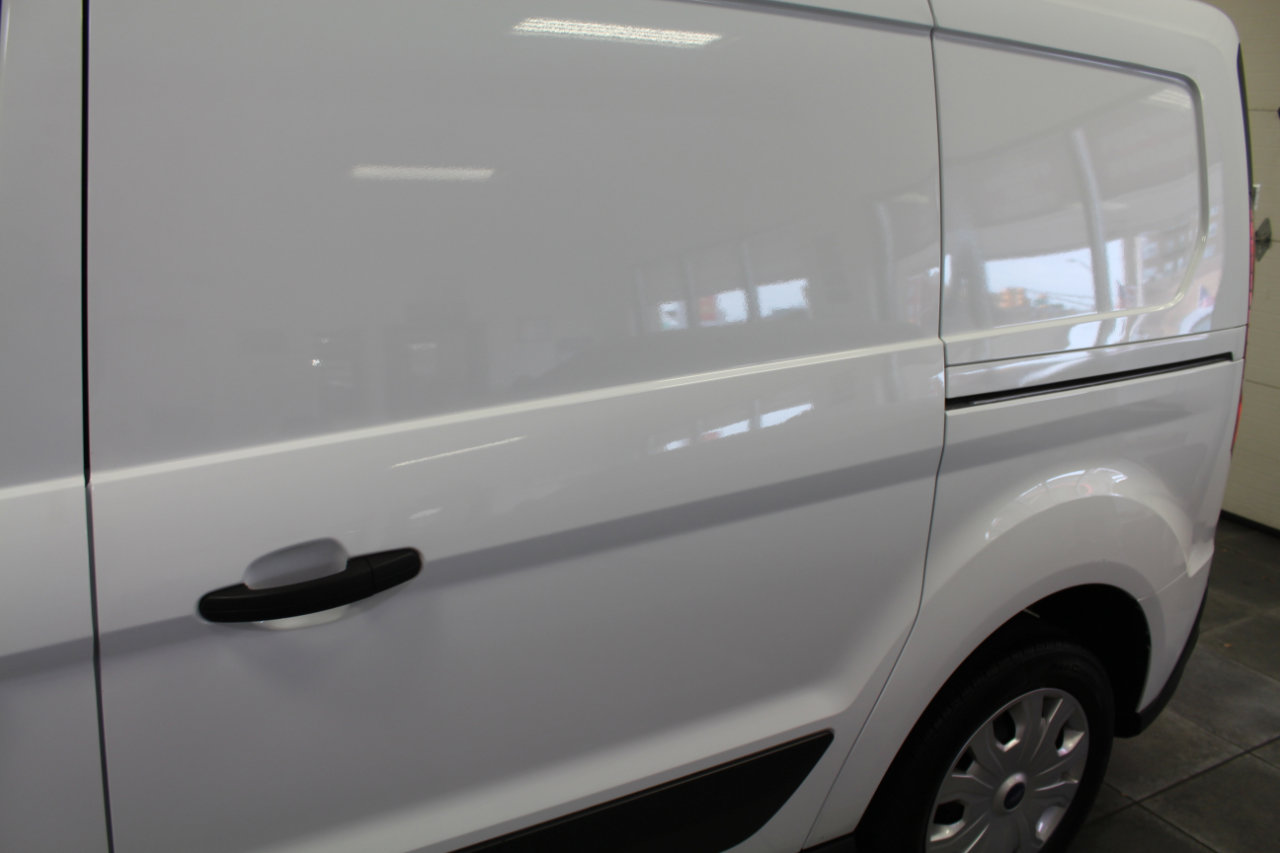 Used 2023 Ford Transit Connect XLT image 35