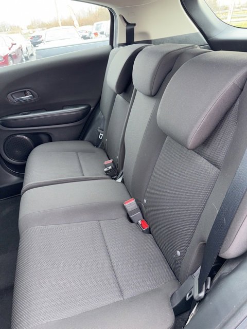 Used 2016 Honda HR-V LX image 9