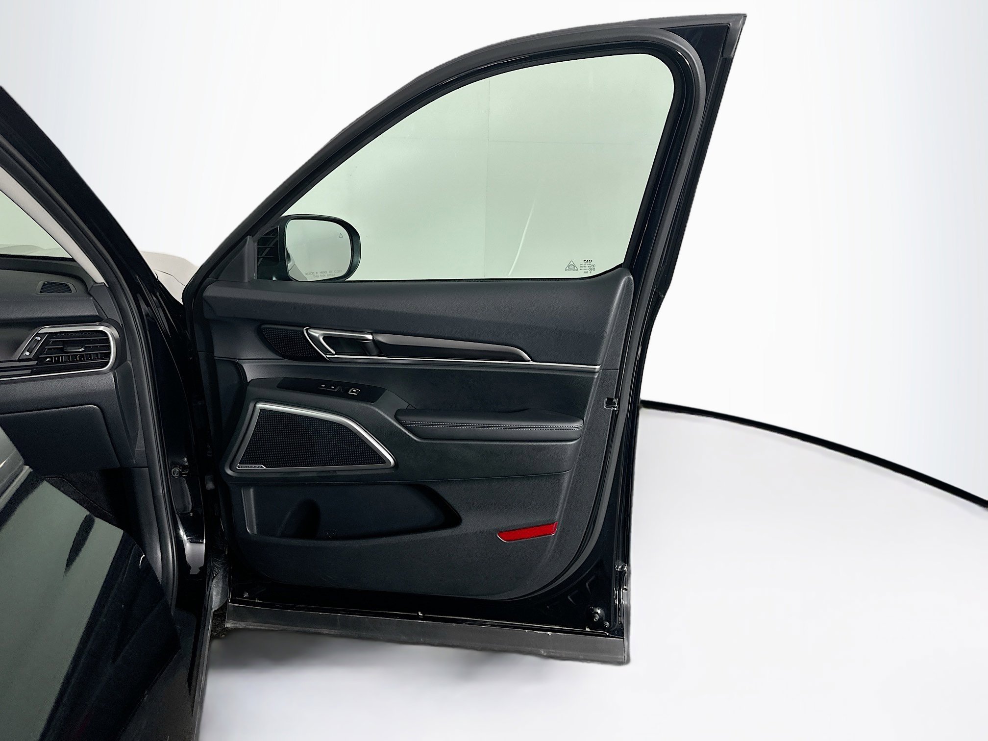 Used 2025 Kia Telluride S image 35