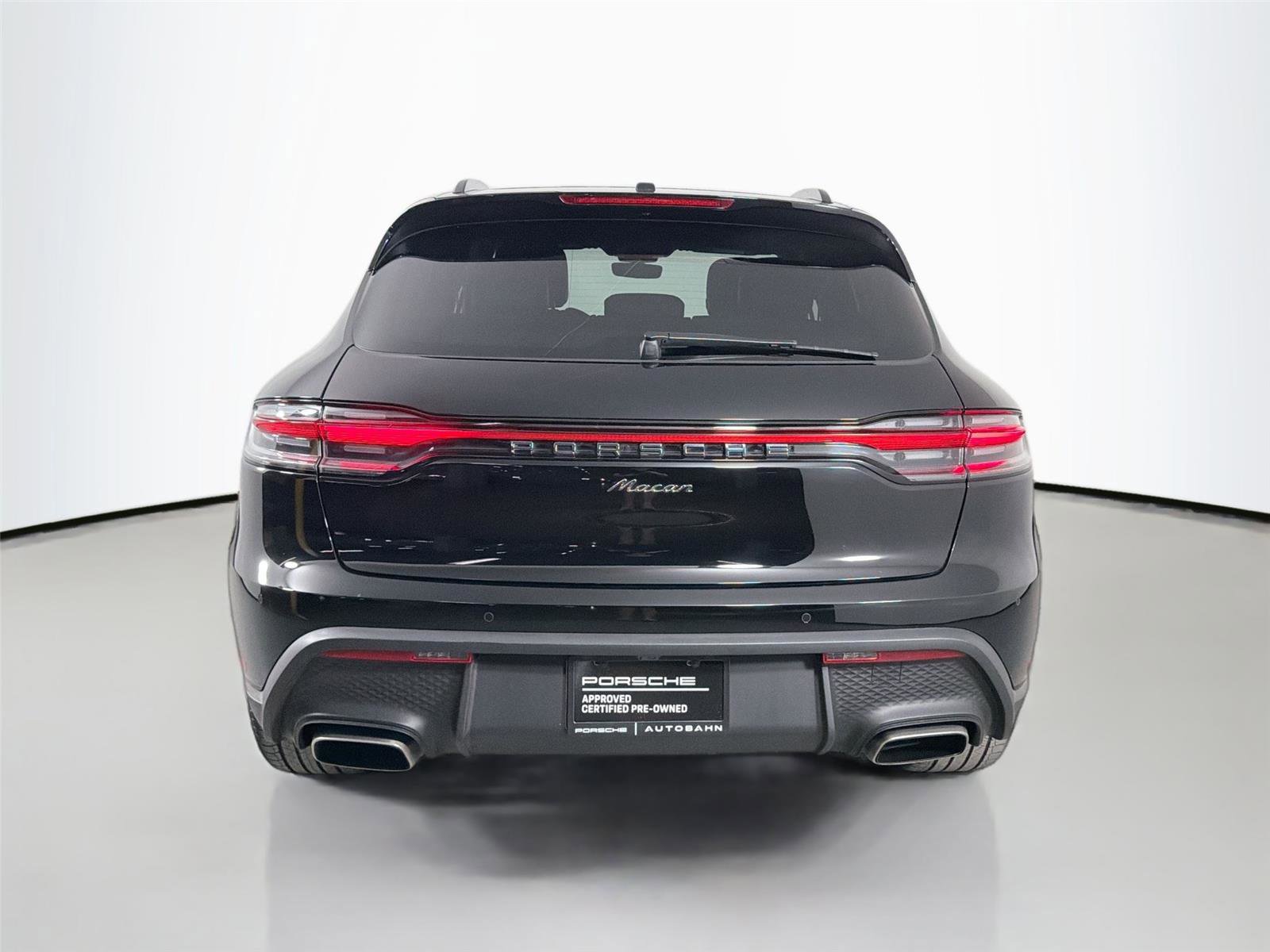 Certified 2024 Porsche Macan w/ Premium Plus Package AWD/4WD image 6