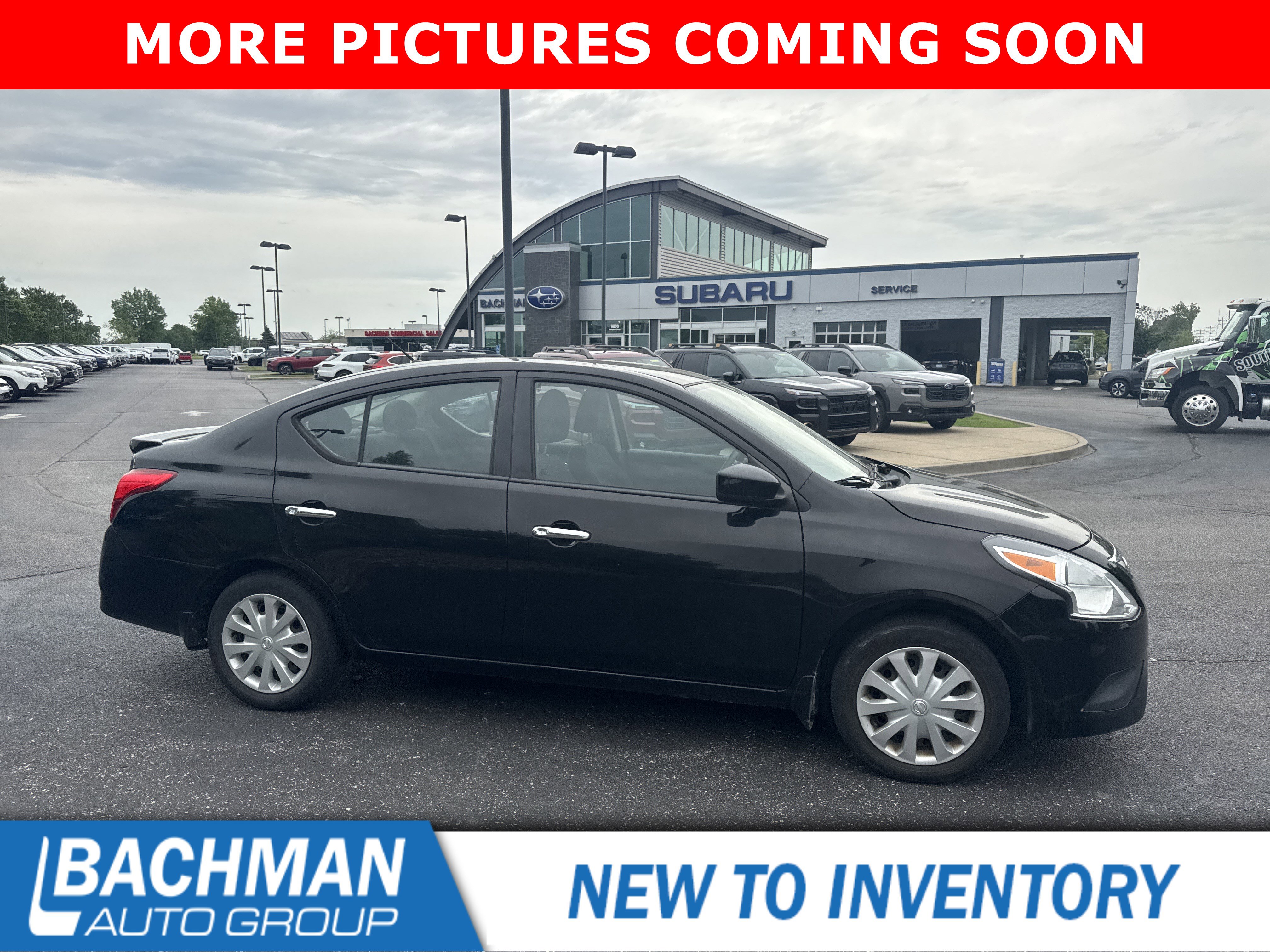Used 2015 Nissan Versa SV FWD image 2