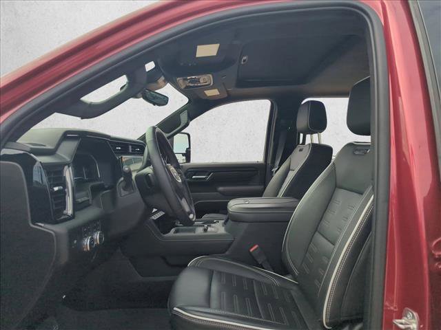 Used 2025 GMC Sierra 2500 AT4X image 15