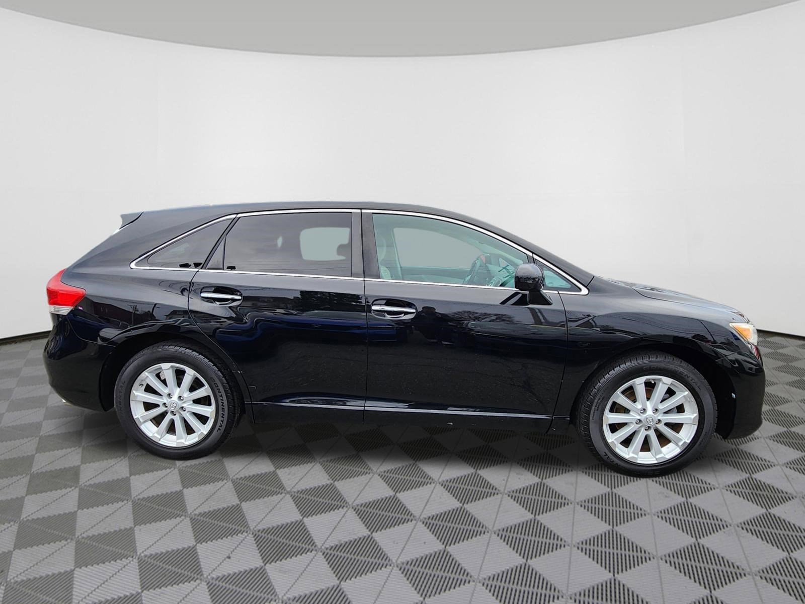 Used 2009 Toyota Venza FWD image 6