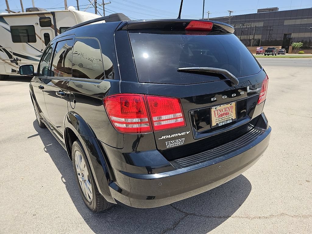 Used 2020 Dodge Journey SE FWD image 5