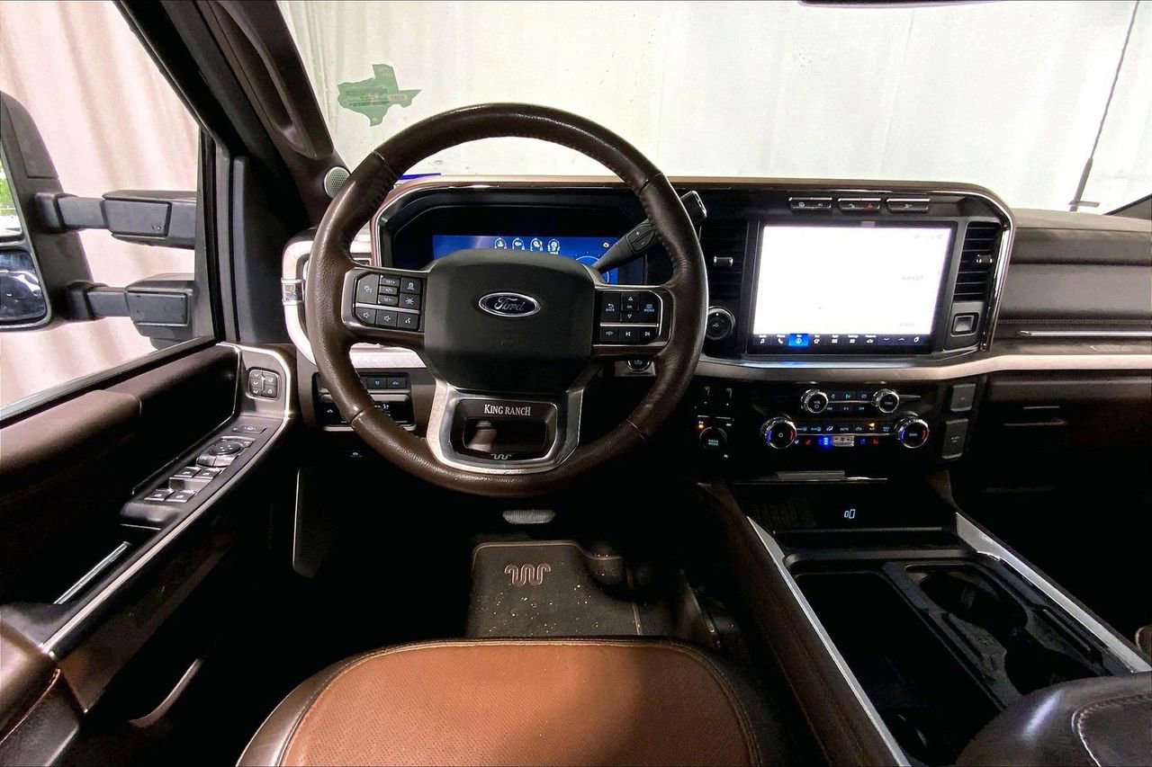 Used 2024 Ford F350 King Ranch AWD/4WD image 14