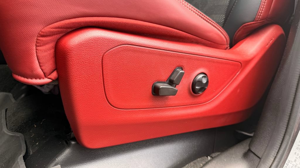 Used 2019 RAM 1500 Rebel AWD/4WD image 42