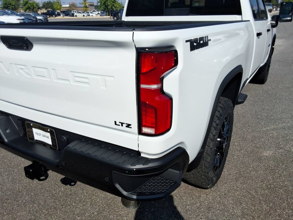 New 2026 Chevrolet Silverado 2500 LTZ w/ LTZ Plus Package AWD/4WD image 16