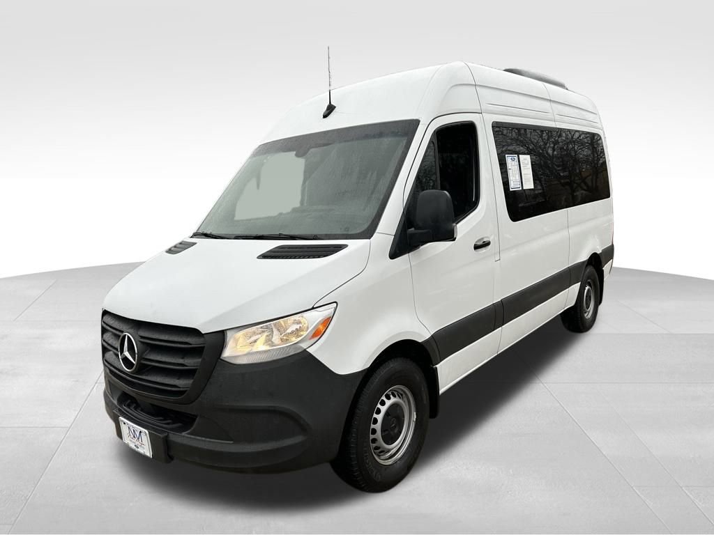 Used 2024 Mercedes-Benz Sprinter 2500 image 3