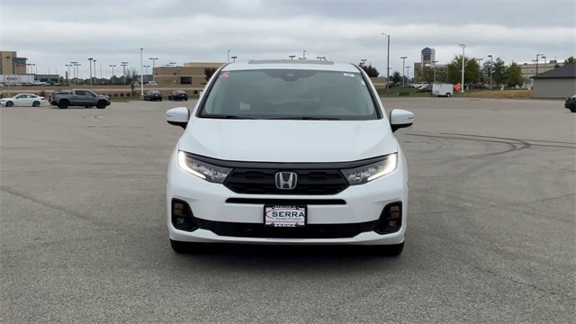New 2026 Honda Odyssey Elite image 3