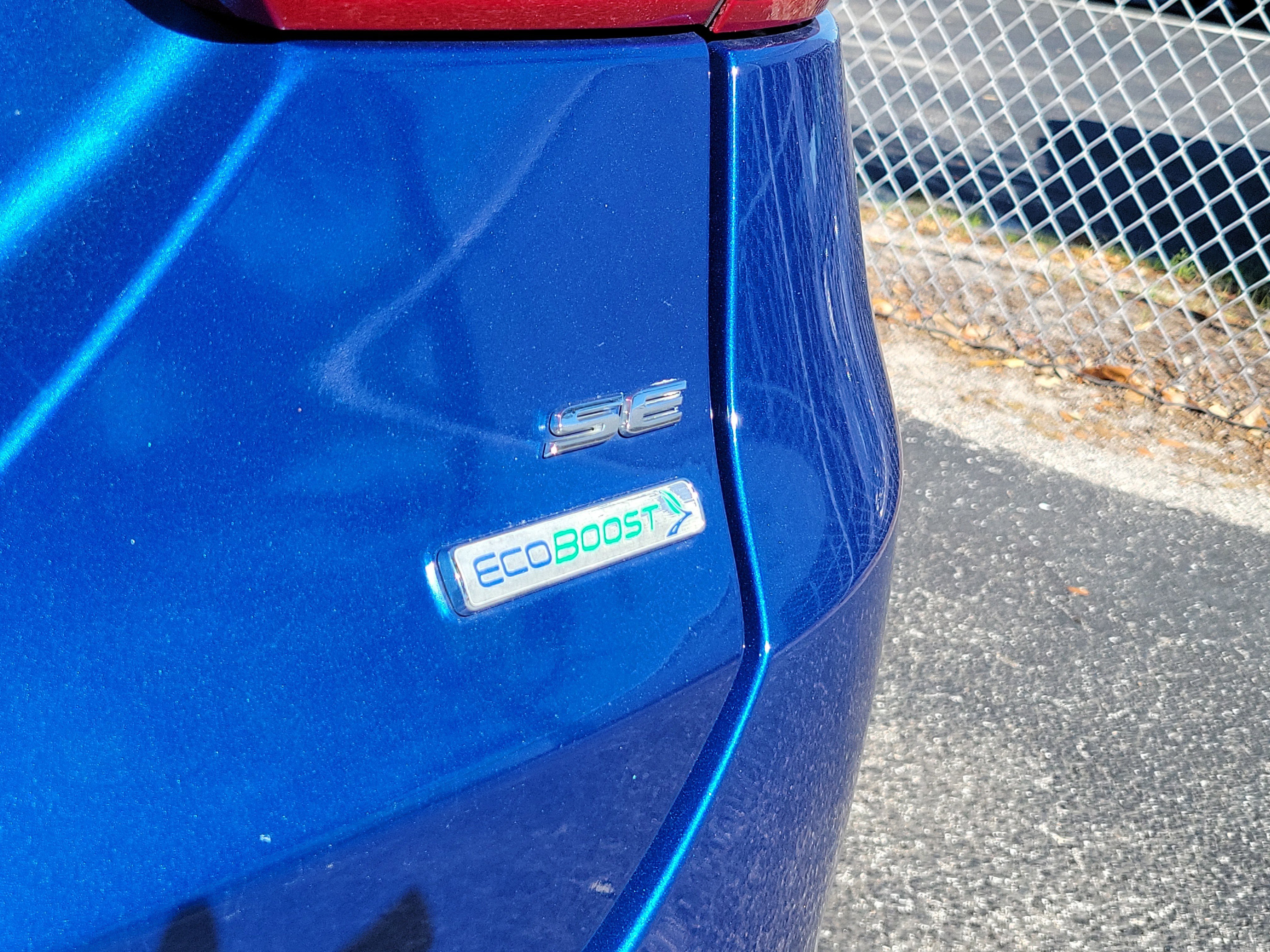 Used 2017 Ford Fusion SE image 8