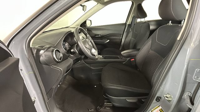 Used 2022 Nissan Kicks SV FWD image 12