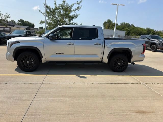 Used 2024 Toyota Tundra Limited AWD/4WD image 4