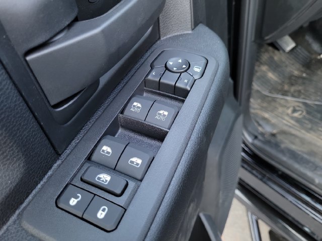New 2026 RAM 5500 Tradesman AWD/4WD image 27