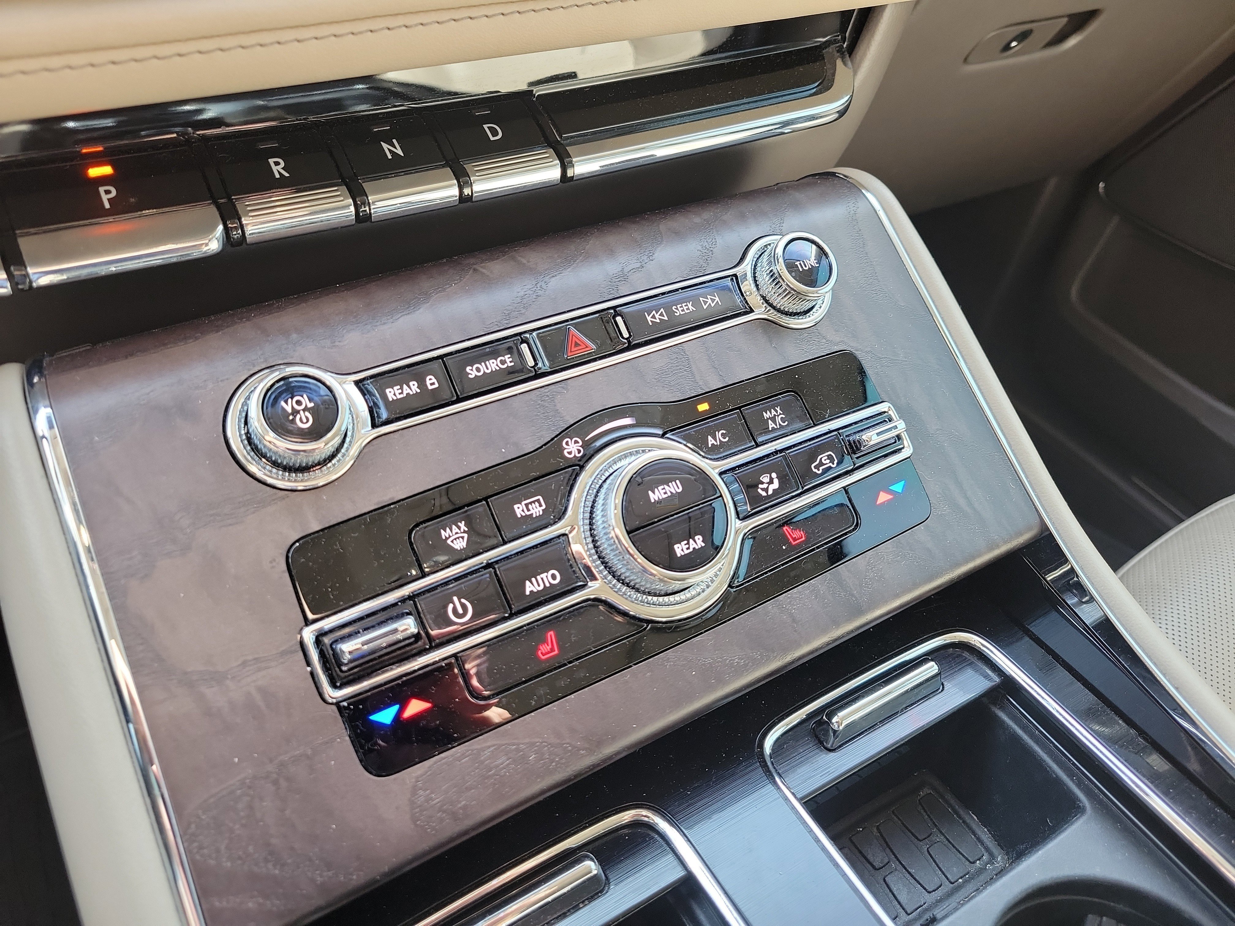 Used 2022 Lincoln Aviator Reserve RWD image 35
