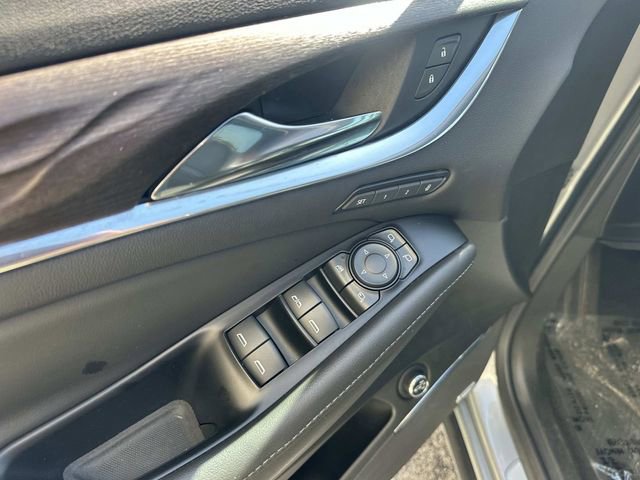 Used 2023 Buick Enclave Avenir w/ Avenir Technology Package FWD image 18