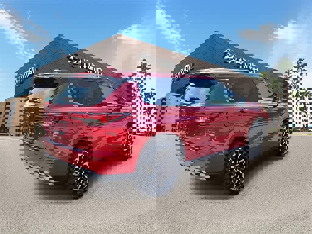 Used 2024 Mitsubishi Outlander SE image 3