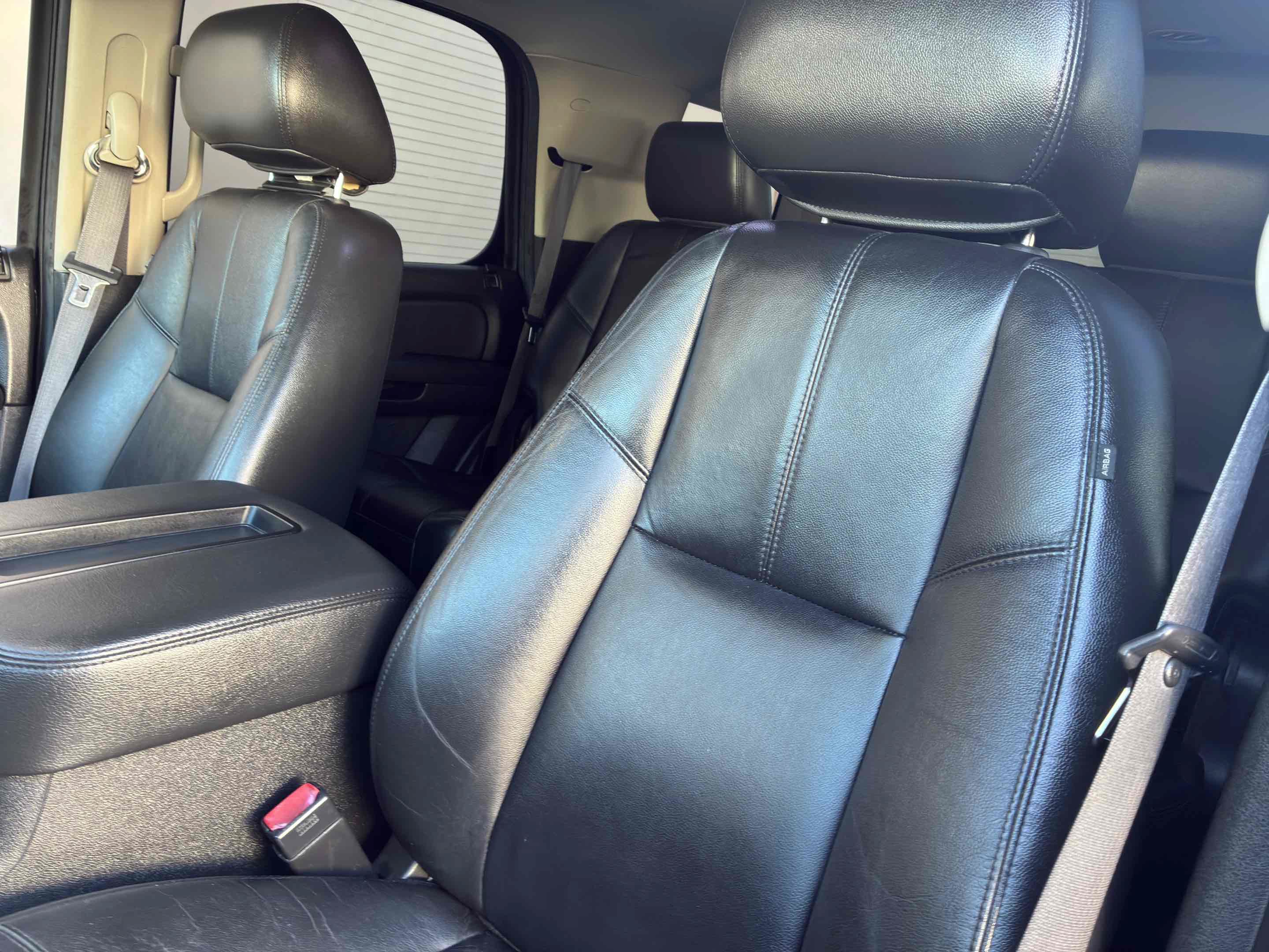 Used 2012 Chevrolet Tahoe LT AWD/4WD image 35