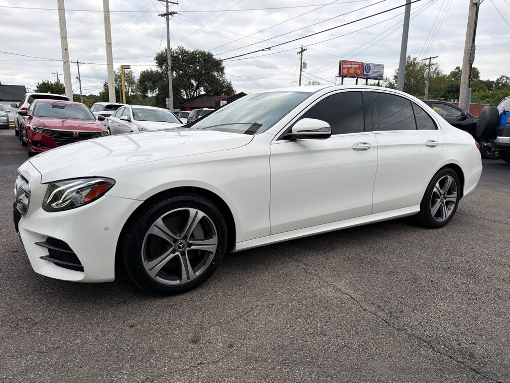 Used 2017 Mercedes-Benz E 300 4MATIC image 8