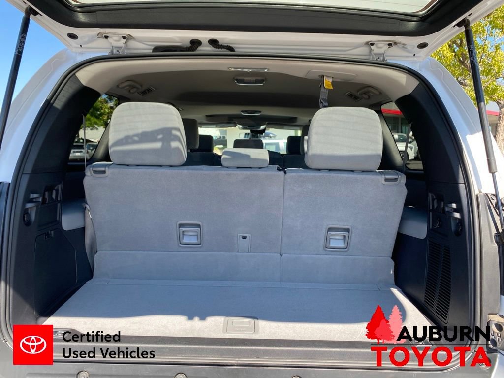 Certified 2021 Toyota Sequoia SR5 AWD/4WD image 16