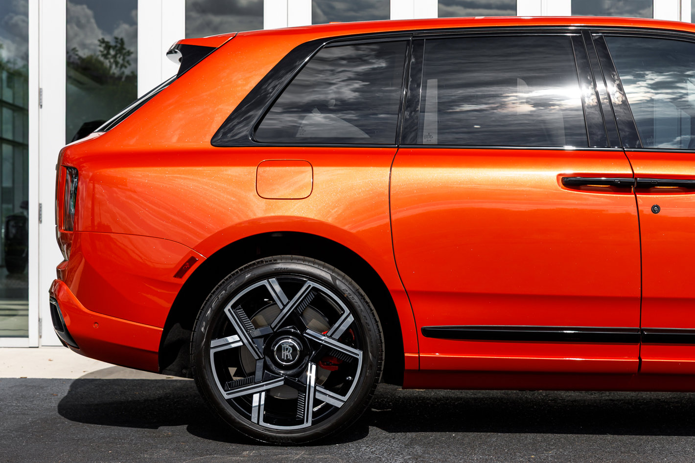 Certified 2026 Rolls-Royce Cullinan Black Badge AWD/4WD image 45