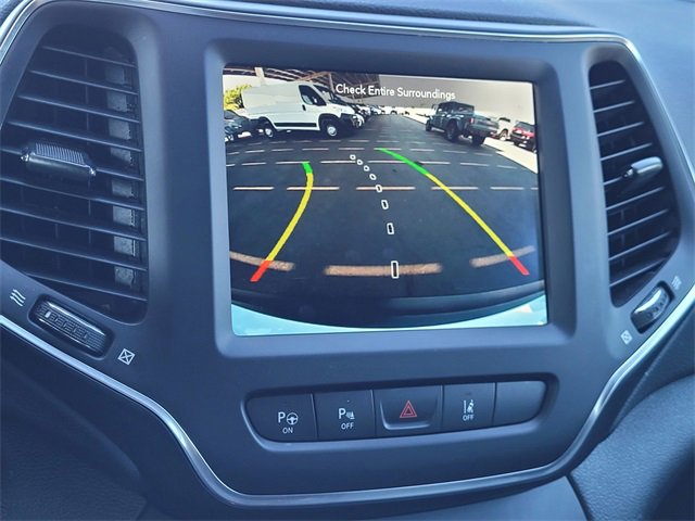 Certified 2023 Jeep Cherokee Altitude Lux image 10