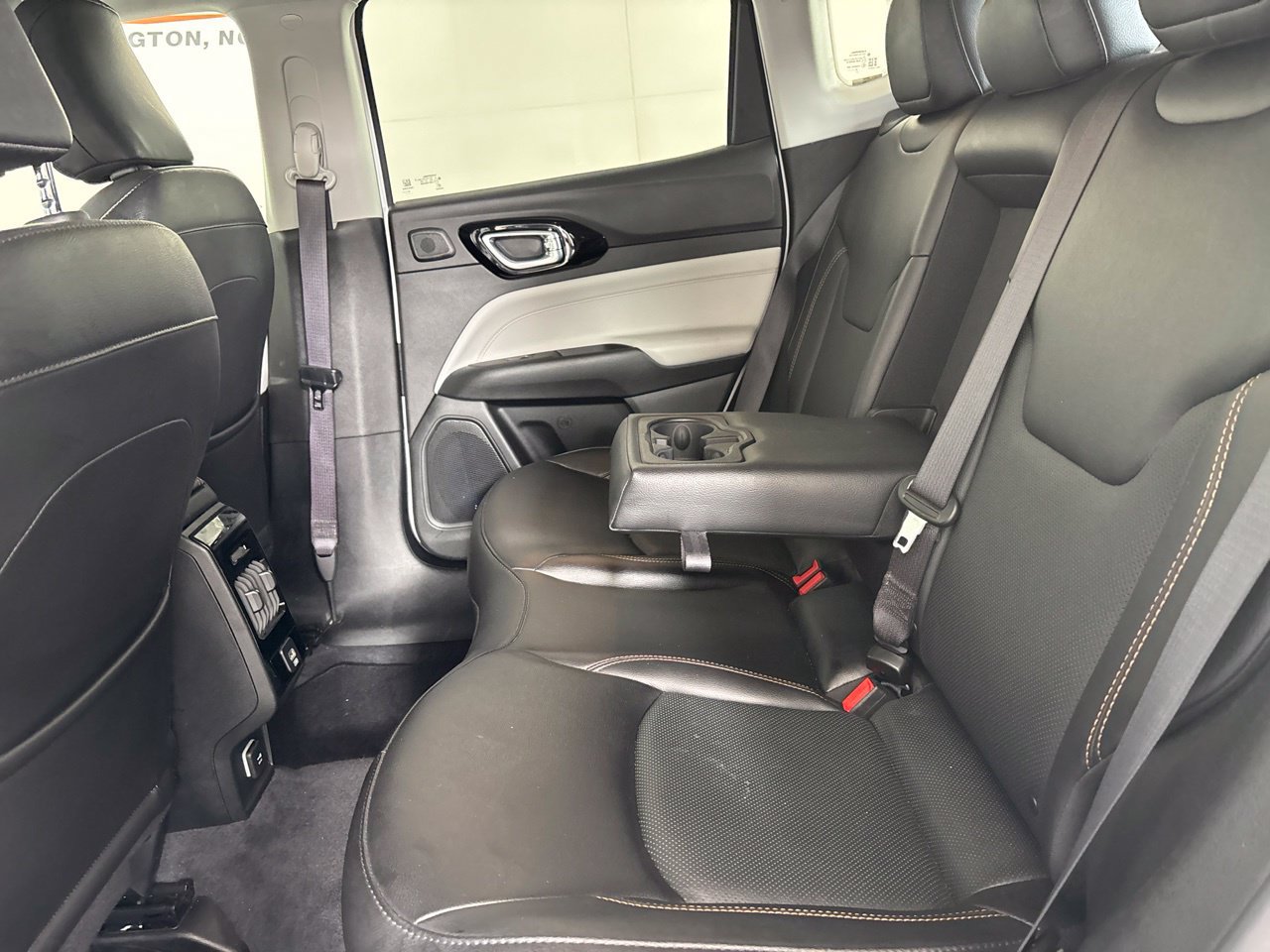 Used 2022 Jeep Compass Limited w/ Sun and Sound Group AWD/4WD image 25
