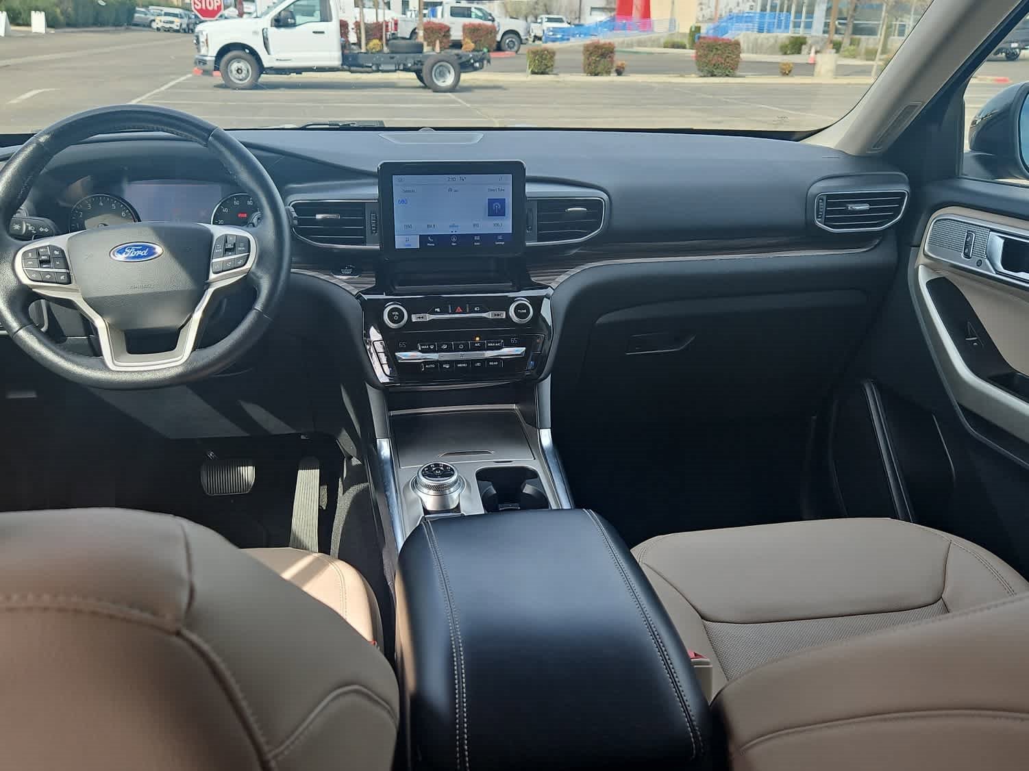 Used 2021 Ford Explorer Limited w/ Hybrid Equipment Group 310A image 11