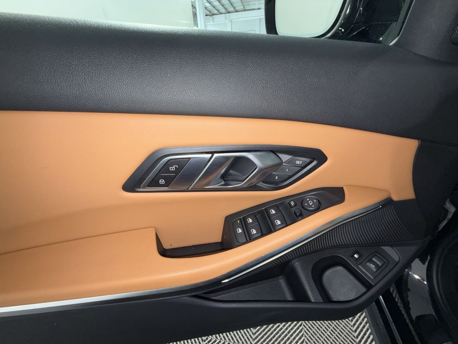Used 2022 BMW 330e w/ M Sport Package RWD image 15