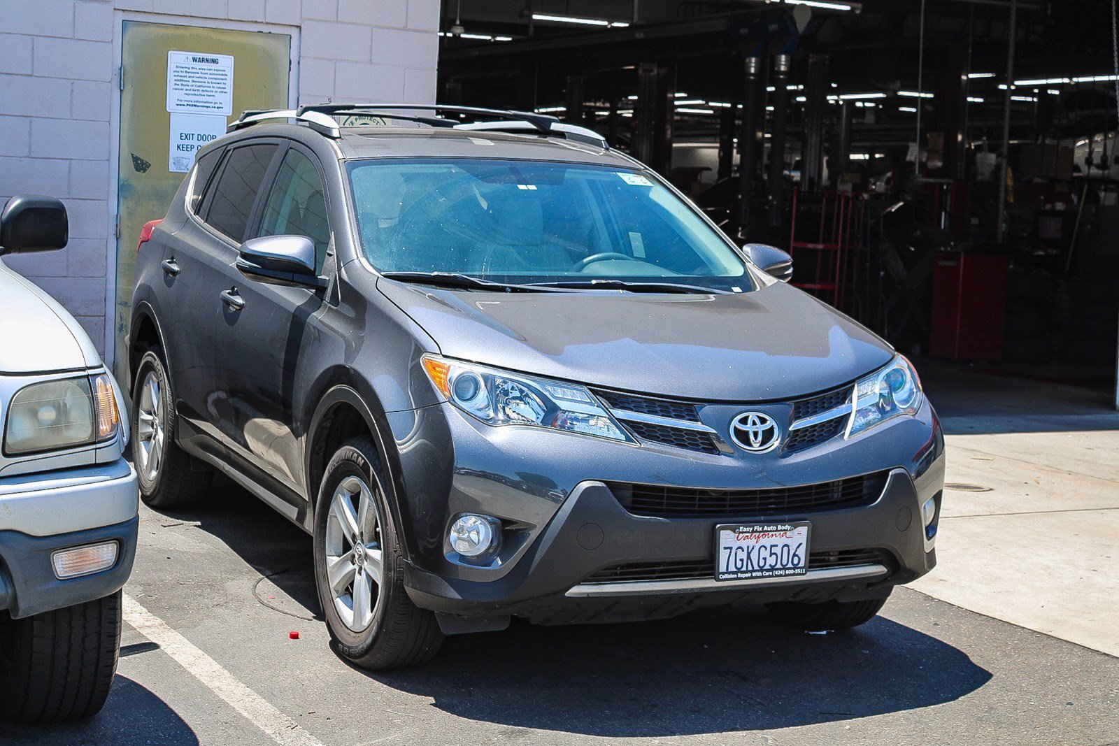 Used 2014 Toyota RAV4 XLE FWD image 3