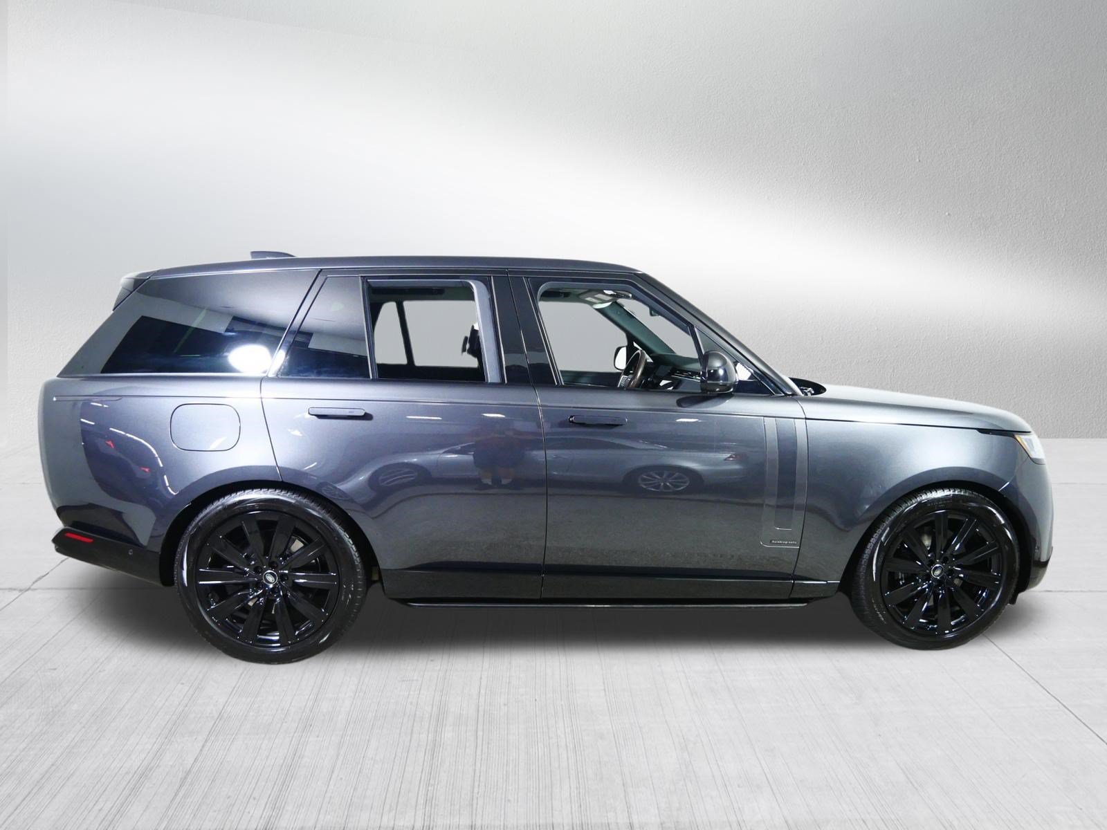 Used 2024 Land Rover Range Rover Autobiography AWD/4WD image 8
