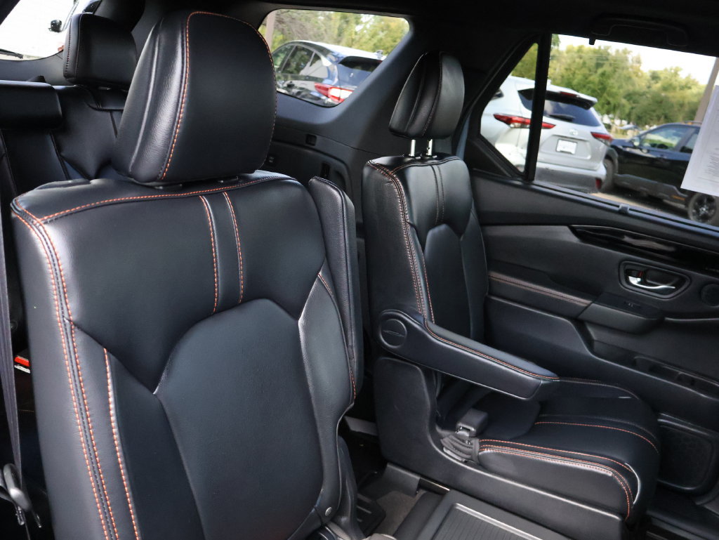 Certified 2025 Honda Pilot TrailSport image 12
