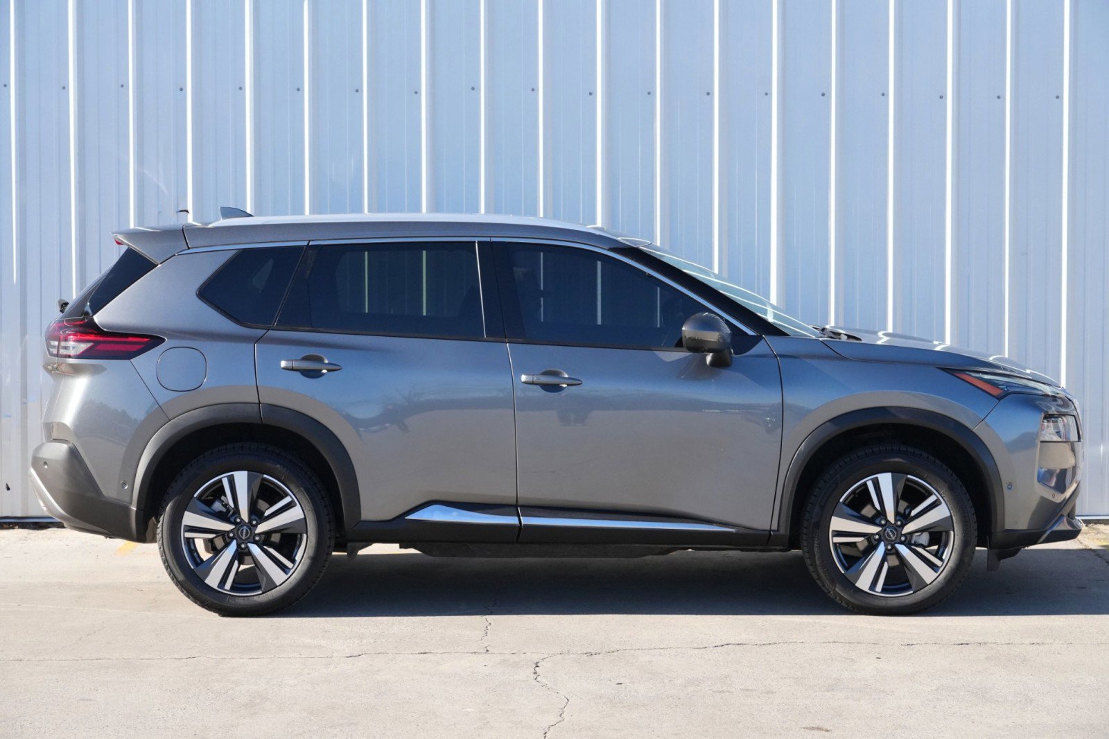 Used 2023 Nissan Rogue SL w/ SL Premium Package FWD image 51