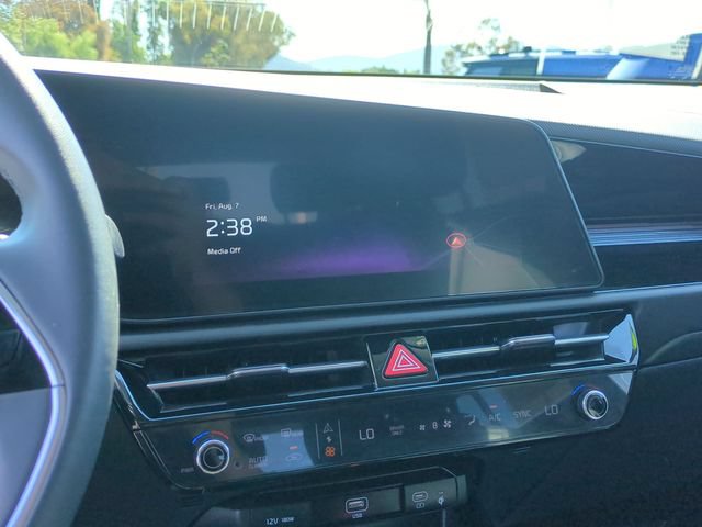 Certified 2025 Kia Niro EX FWD image 21