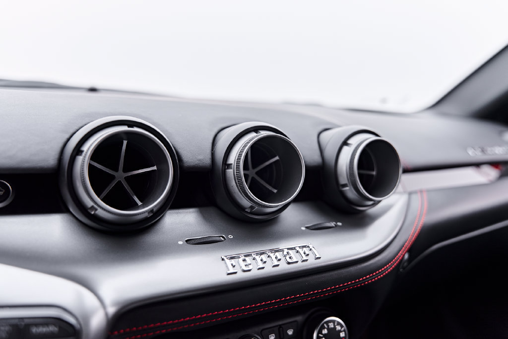 Used 2016 Ferrari F12 Berlinetta RWD image 84
