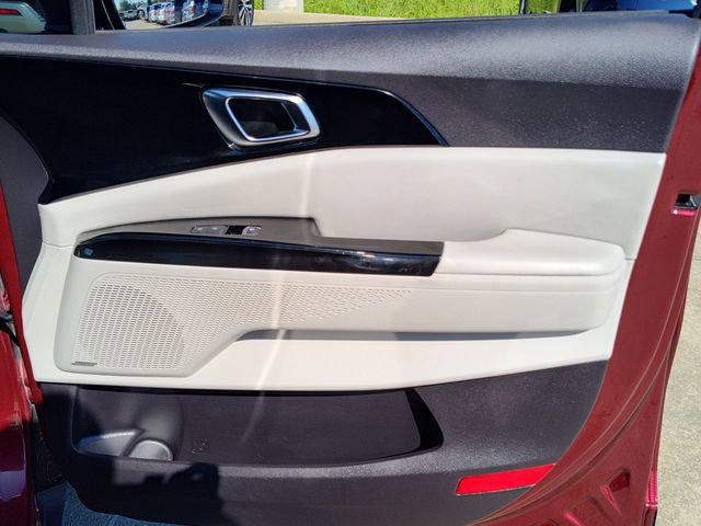 Used 2022 Kia Carnival SX Prestige image 26