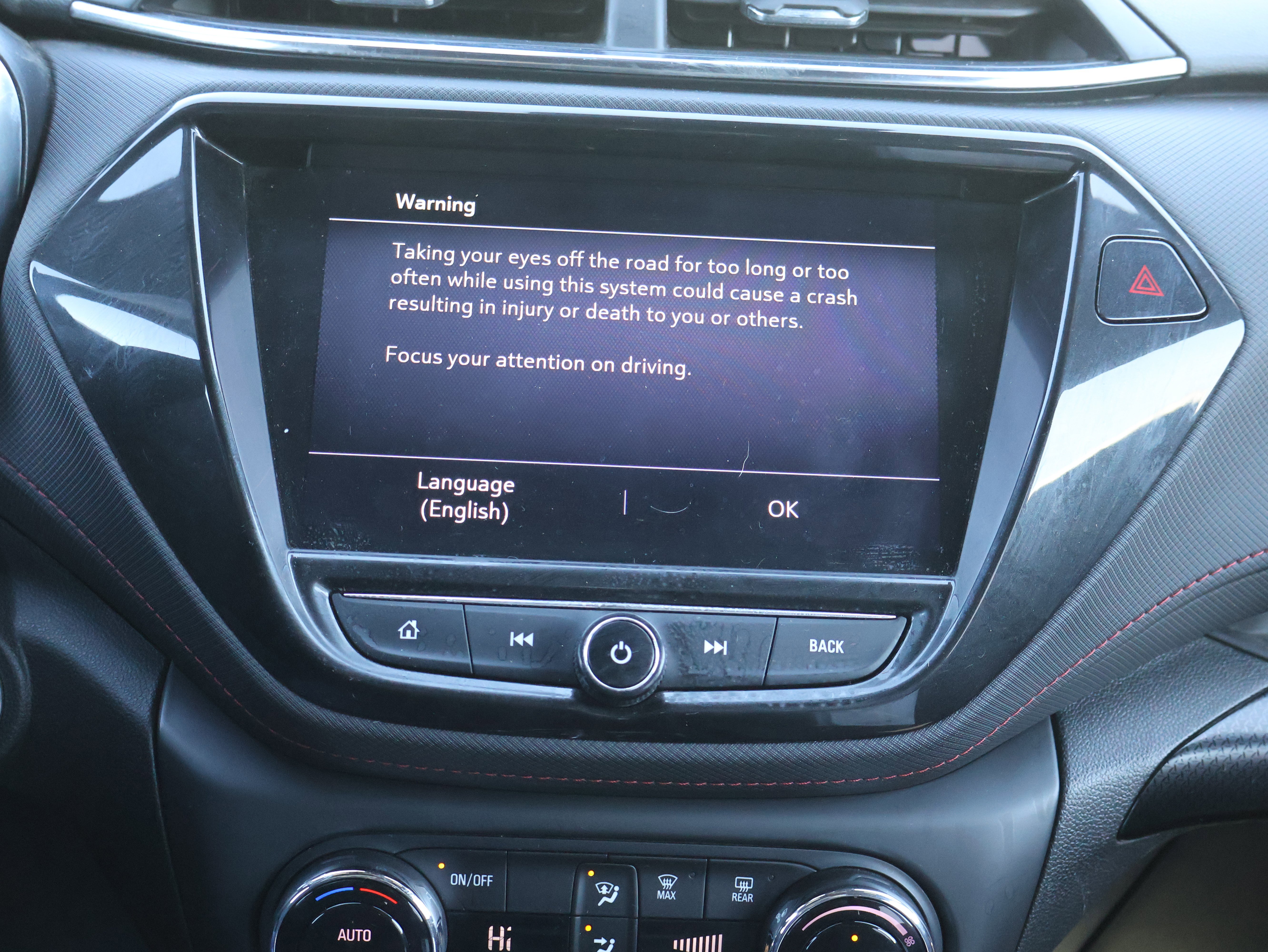 Used 2022 Chevrolet TrailBlazer RS w/ Sun and Liftgate Package image 24