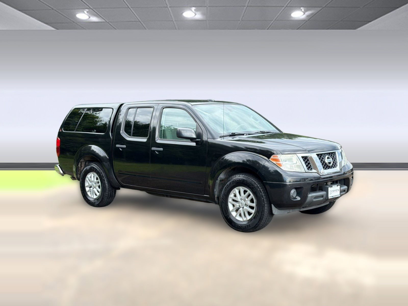 Used 2015 Nissan Frontier SV RWD image 7