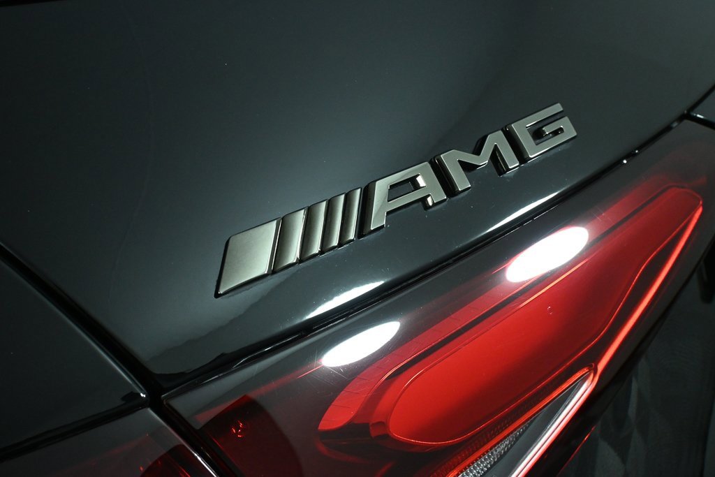 Used 2024 Mercedes-Benz GLC 43 AMG 4MATIC image 27