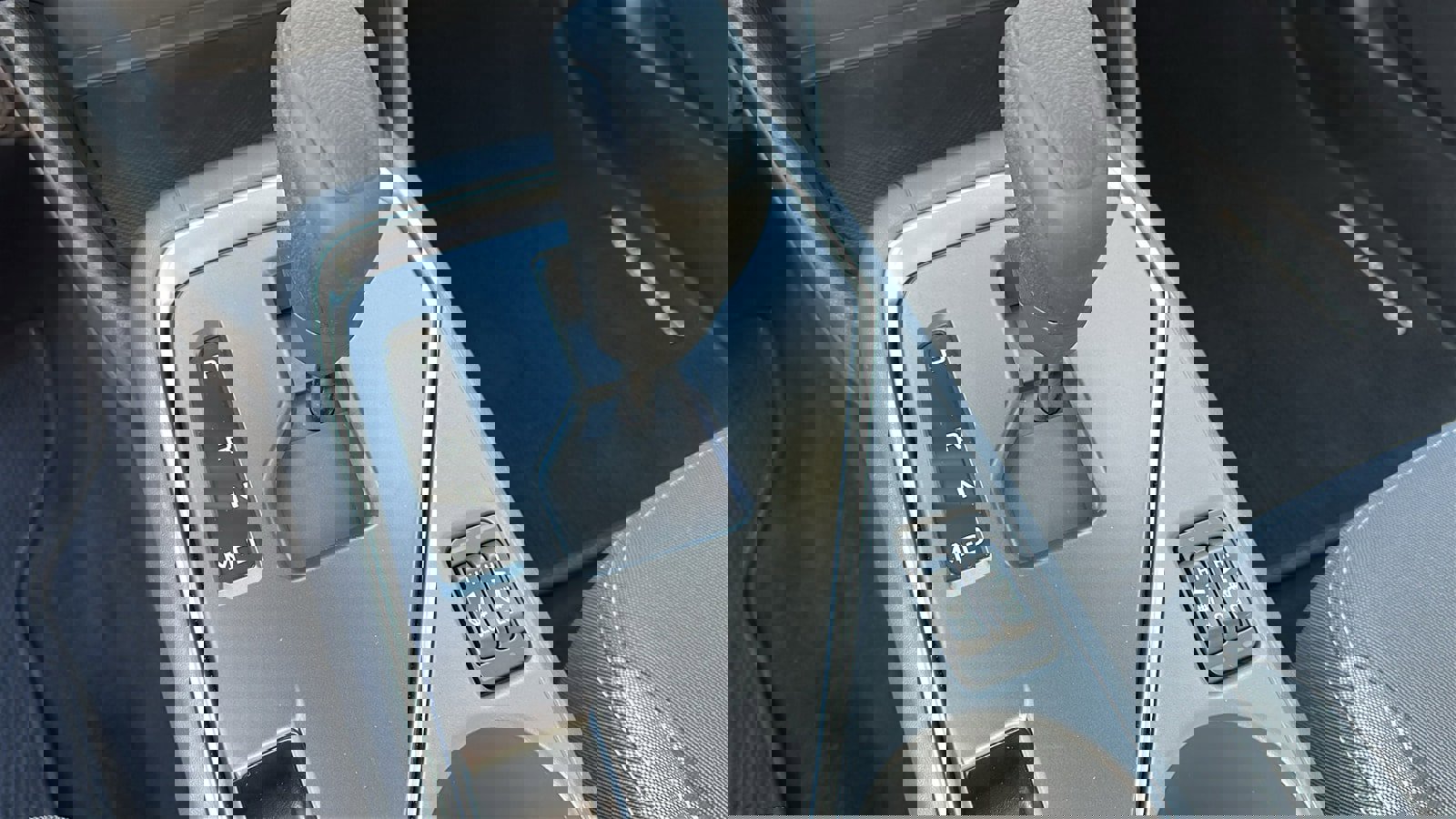 Certified 2025 Subaru Crosstrek 2.0i Premium image 18