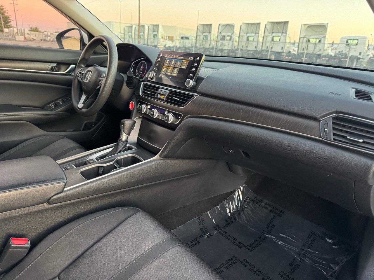 Used 2018 Honda Accord EX image 23