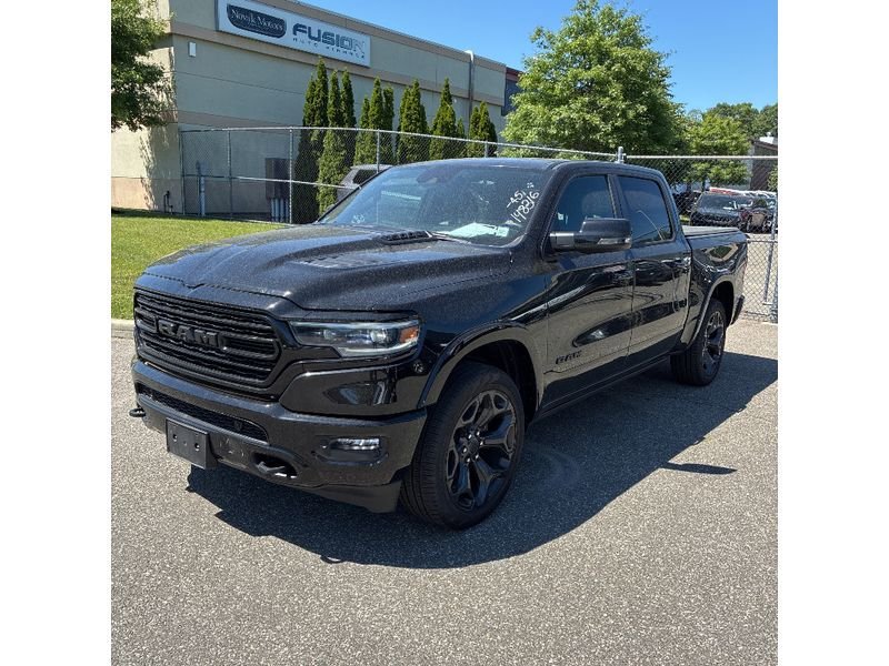 Used 2023 RAM 1500 Limited AWD/4WD image 2