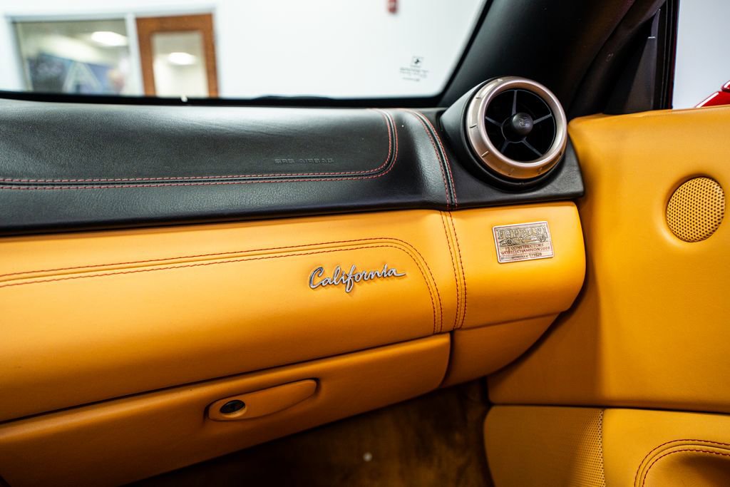 Used 2010 Ferrari California image 59