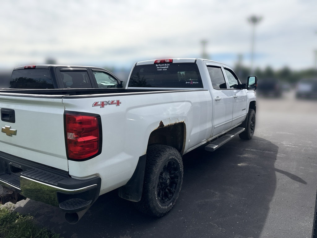 Used 2015 Chevrolet Silverado 2500 LT AWD/4WD image 4