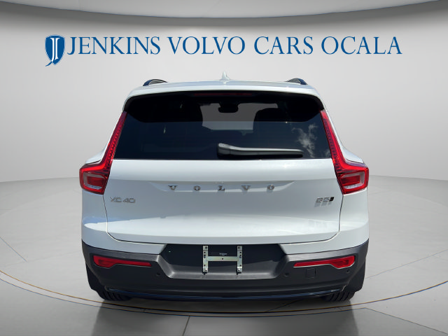 New 2026 Volvo XC40 B5 Plus w/ Protection Package Premier AWD/4WD image 4