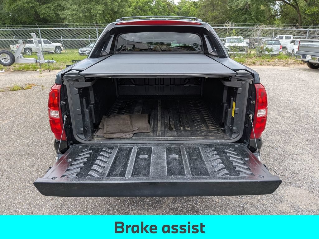 Used 2013 Chevrolet Avalanche LTZ RWD image 34